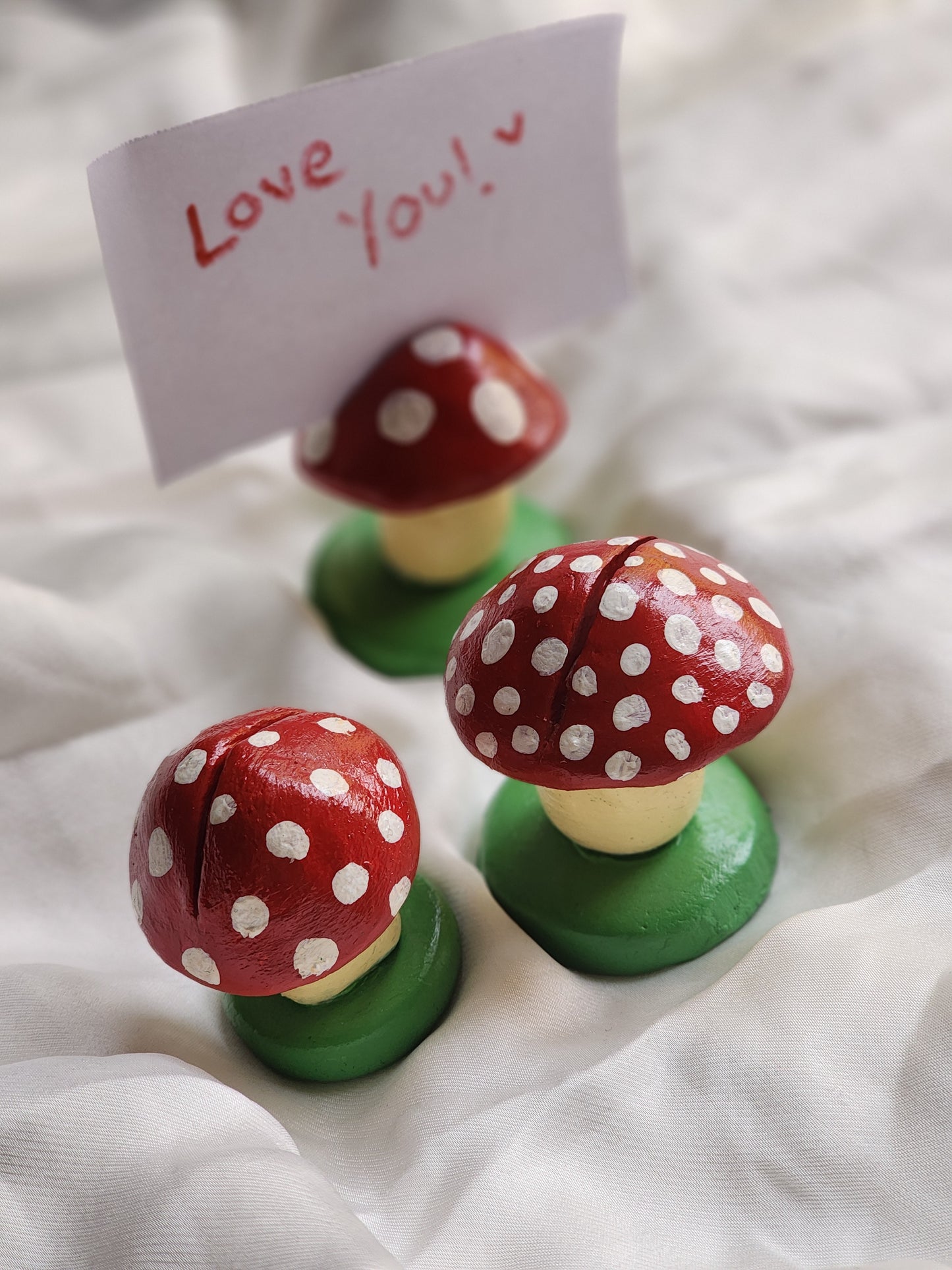 Mushroom card holder