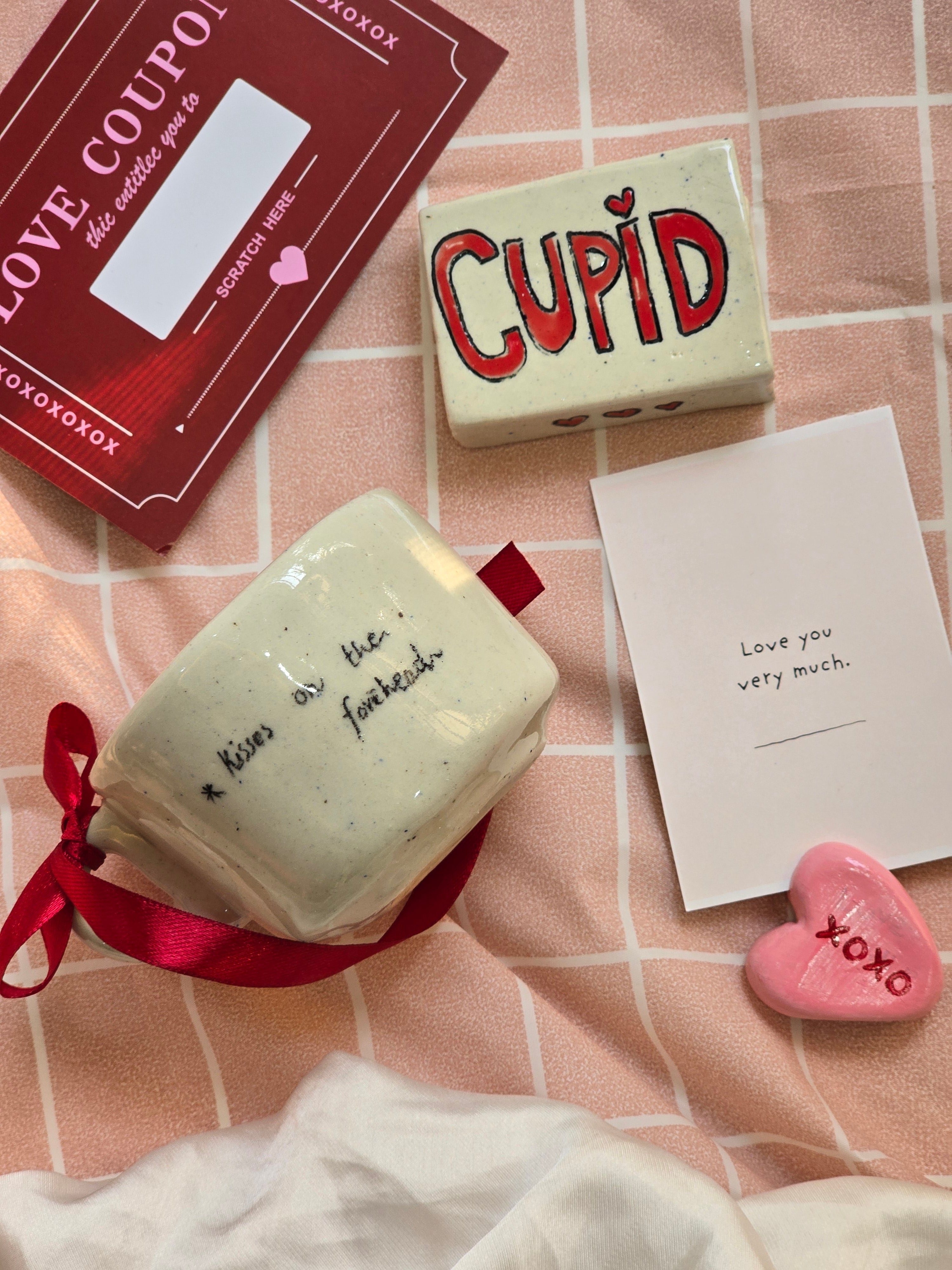 "Kisses on the forehead" cup