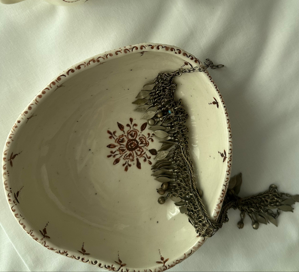 henna design mehandi design inspired ceramic collection for Eid wedding handmade and painted with hand in pakistan by pasteljade