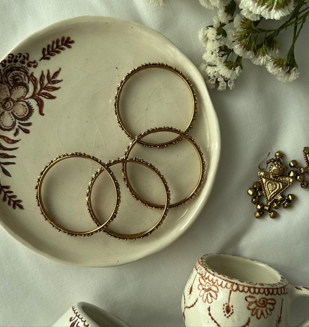 henna design mehandi design inspired ceramic collection for Eid wedding handmade and painted with hand in pakistan by pasteljade