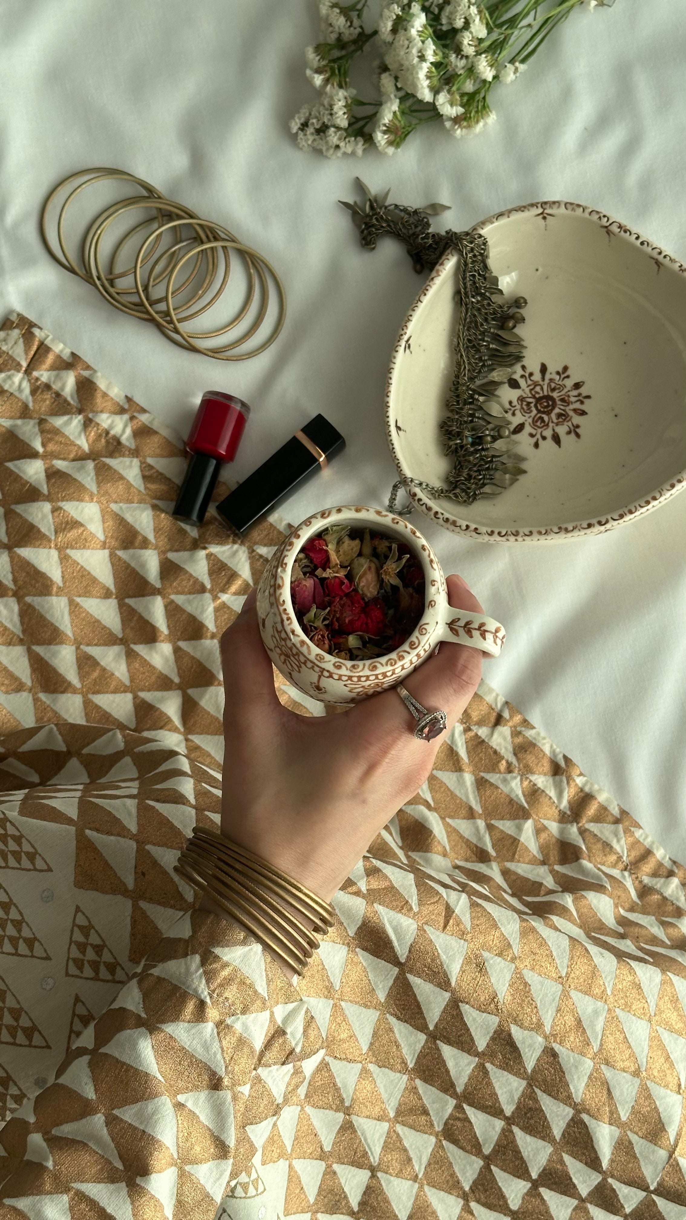 henna design mehandi design inspired ceramic collection for Eid wedding handmade and painted with hand in pakistan by pasteljade