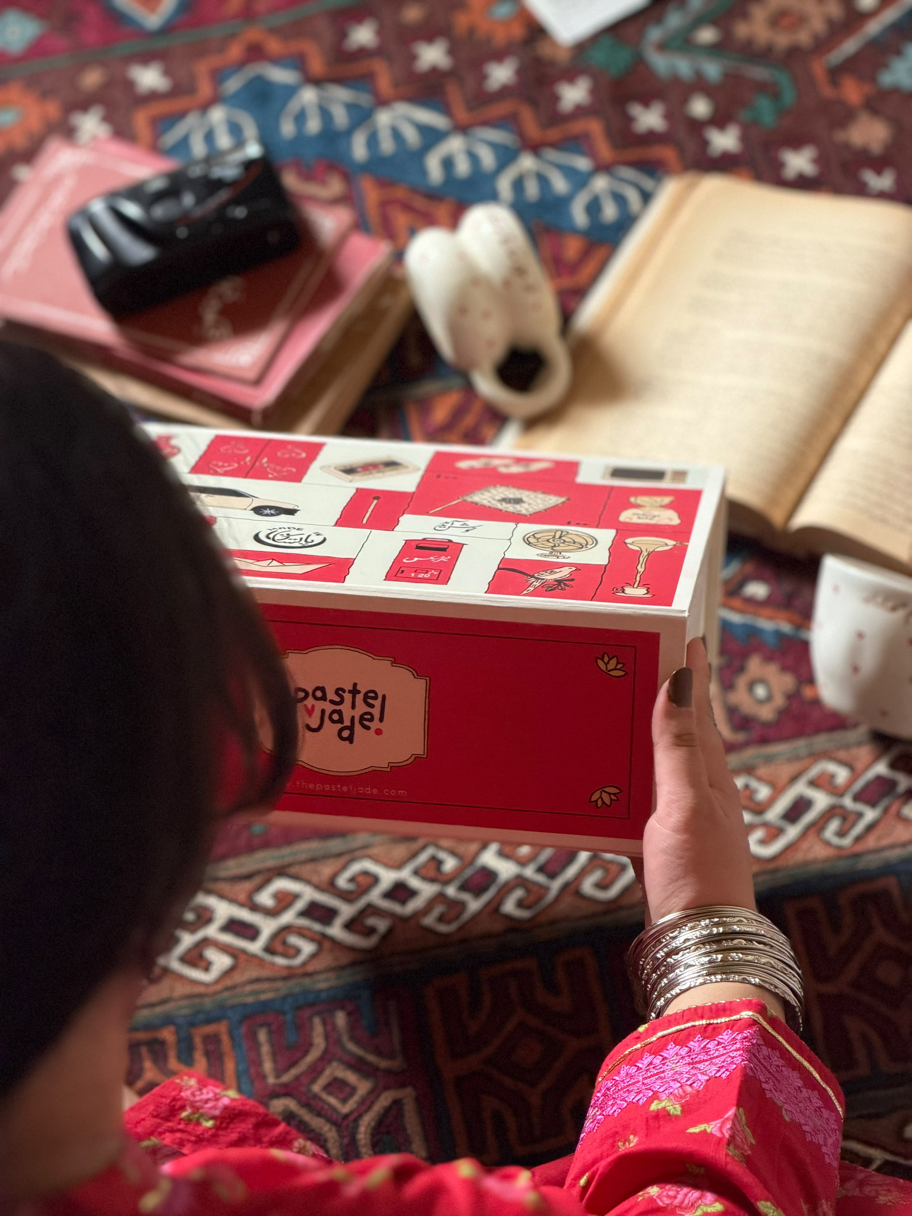 Pakistan 90's vintage gift box